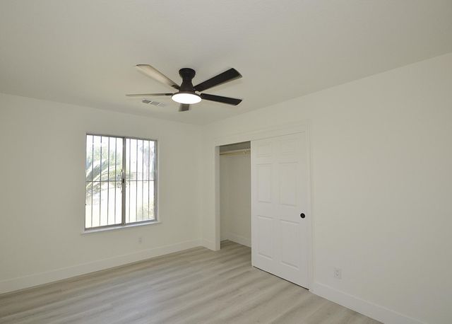 4952 E Huntington Avenue, Fresno, CA 93727