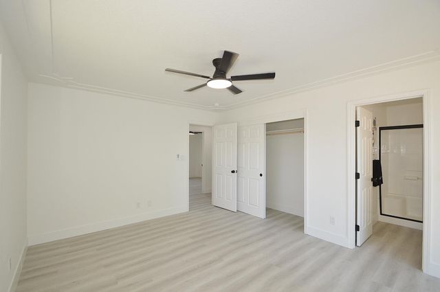 4952 E Huntington Avenue, Fresno, CA 93727