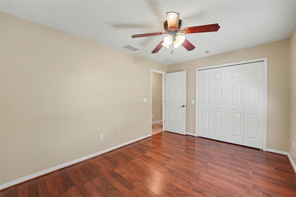 Image 25 of property listing at 122 COSTA LOOP, Auburndale, FL 33823