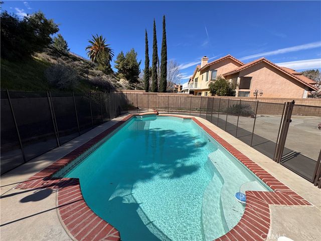 4546 Grandview Drive, Palmdale, CA 93551