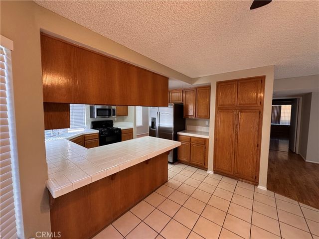 4546 Grandview Drive, Palmdale, CA 93551