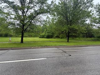 000 Merriman Road, Romulus, MI 48174