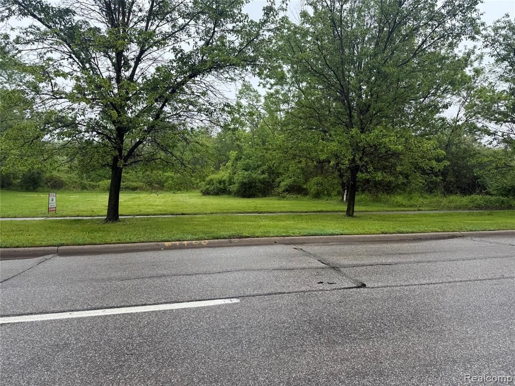000 Merriman Road, Romulus, MI 48174