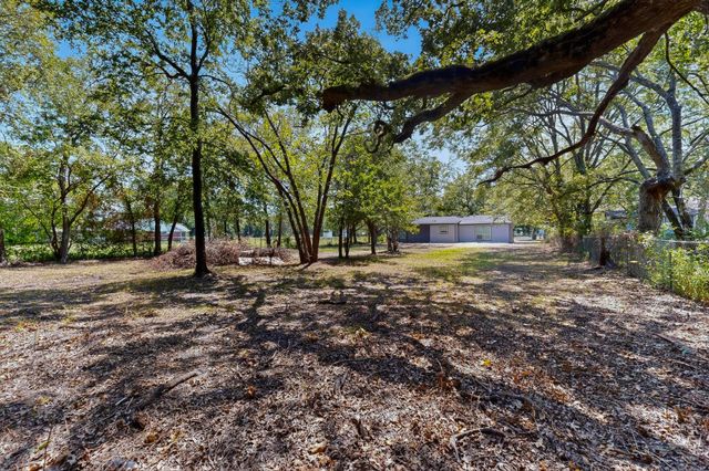 309 E North Street, Campbell, TX 75422