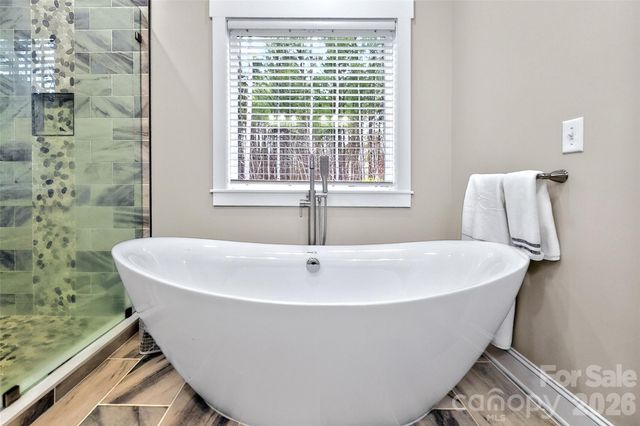 201 Wright Road, Marion, NC 28752