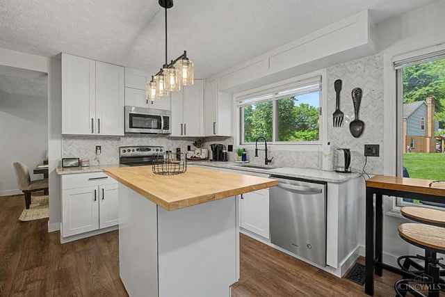 9493 Fox Run Drive, Deerfield Twp., OH 45040