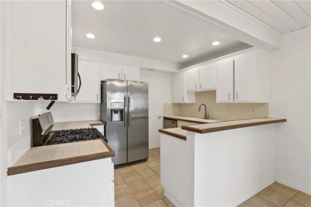 3709 Country Club Drive 1, Long Beach, CA 90807