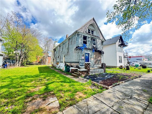 1018 Cleveland Avenue, Niagara Falls, NY 14305