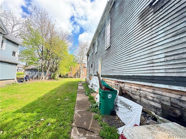 1018 Cleveland Avenue, Niagara Falls, NY 14305