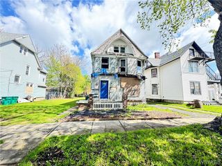 1018 Cleveland Avenue, Niagara Falls, NY 14305
