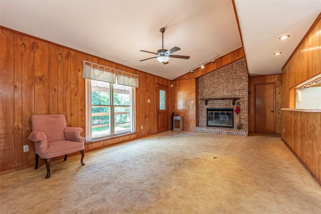631 E Shore Drive, Clear Lake Shores, TX 77565