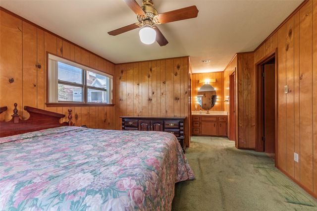 631 E Shore Drive, Clear Lake Shores, TX 77565