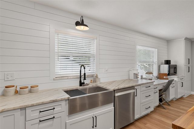 1502 SE 16TH AVENUE, Ocala, FL 34471