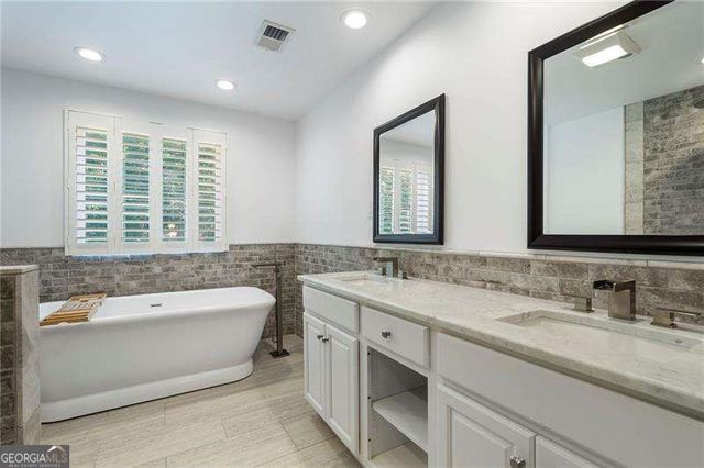 2856 JAN Drive, Douglasville, GA 30135