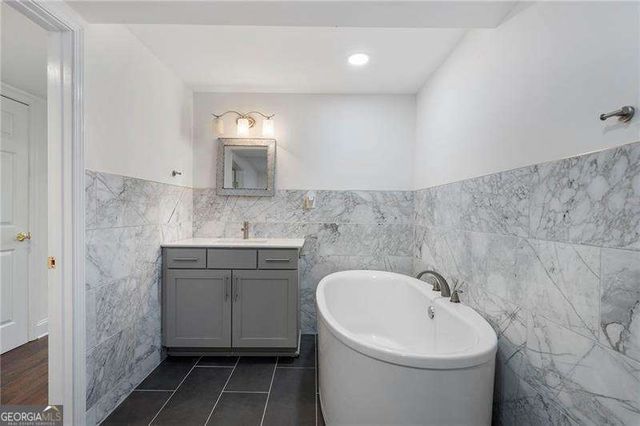 2856 JAN Drive, Douglasville, GA 30135