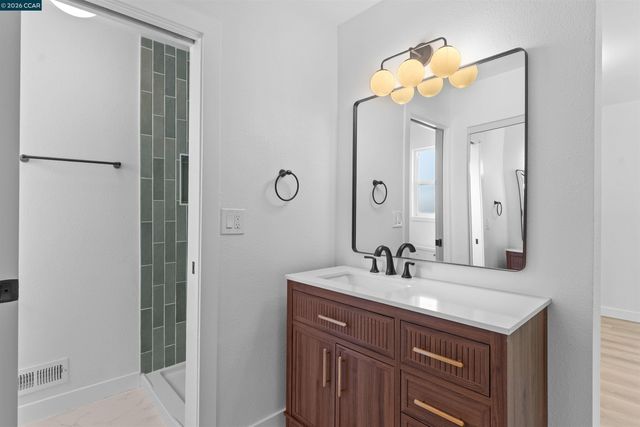 1229 Jensen Dr, Pittsburg, CA 94565