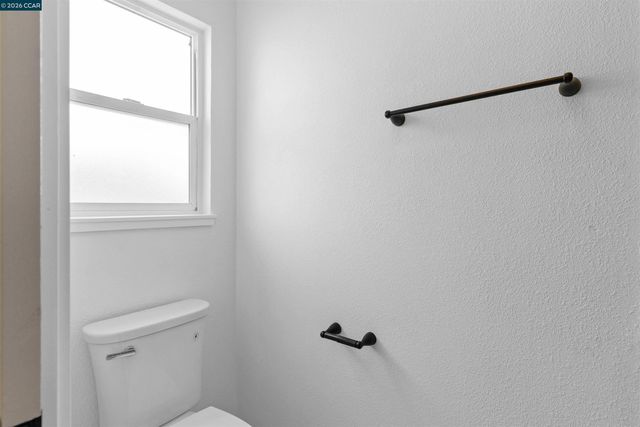 1229 Jensen Dr, Pittsburg, CA 94565