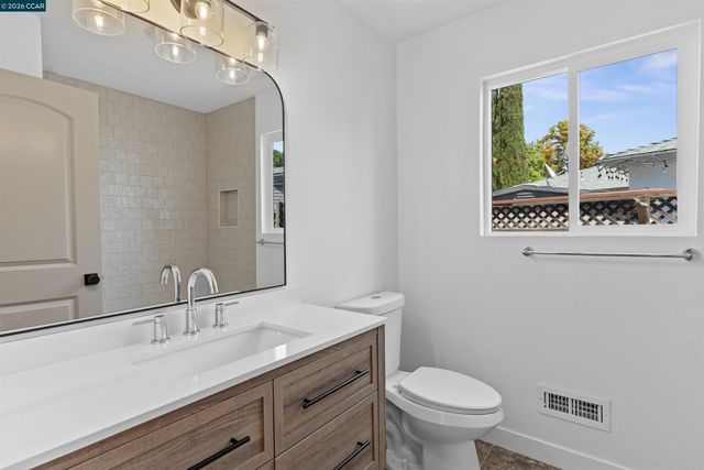 1229 Jensen Dr, Pittsburg, CA 94565