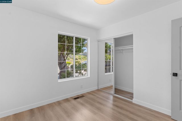 1229 Jensen Dr, Pittsburg, CA 94565