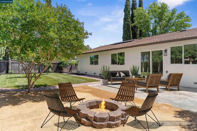 1229 Jensen Dr, Pittsburg, CA 94565