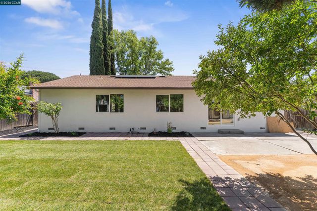 1229 Jensen Dr, Pittsburg, CA 94565