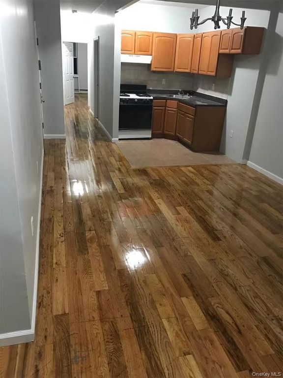 511 E 183rd Street, Bronx, NY 10458 — photo 4