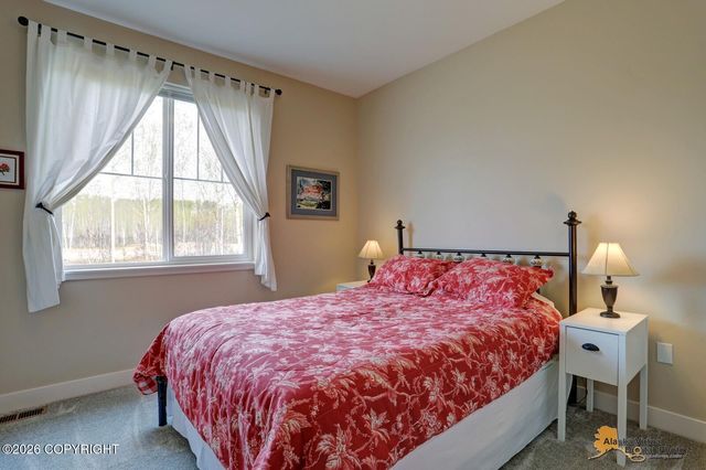 3066 S Lions Circle, Big Lake, AK 99652