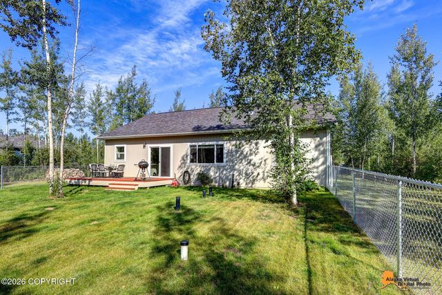 3066 S Lions Circle, Big Lake, AK 99652