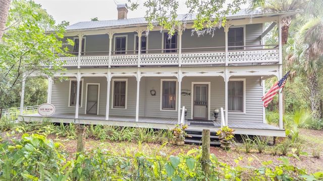 200 PARK STREET, Melrose, FL 32666