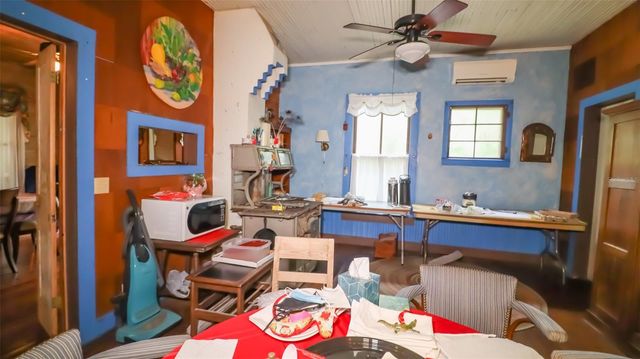 200 PARK STREET, Melrose, FL 32666