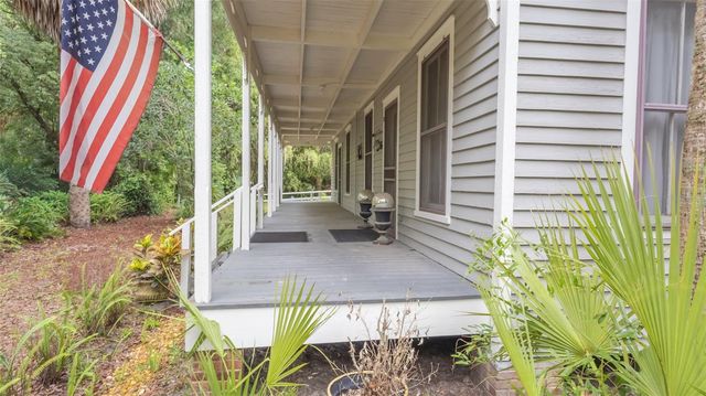 200 PARK STREET, Melrose, FL 32666