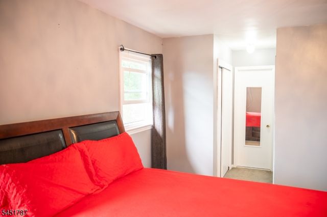 40 E Lincoln Ave, Roselle Park Boro, NJ 07204