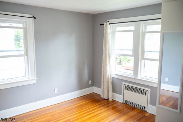 40 E Lincoln Ave, Roselle Park Boro, NJ 07204