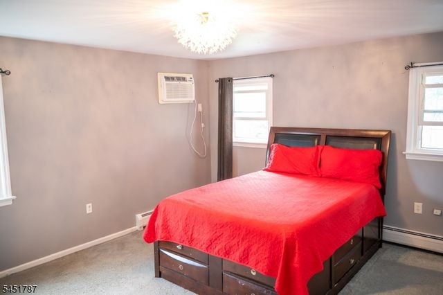 40 E Lincoln Ave, Roselle Park Boro, NJ 07204