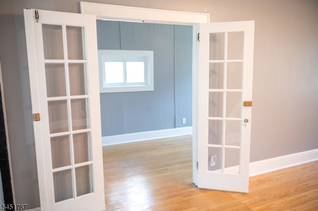 40 E Lincoln Ave, Roselle Park Boro, NJ 07204 — photo 5