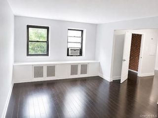 83-83 118th Street 6A, Kew Gardens, NY 11415