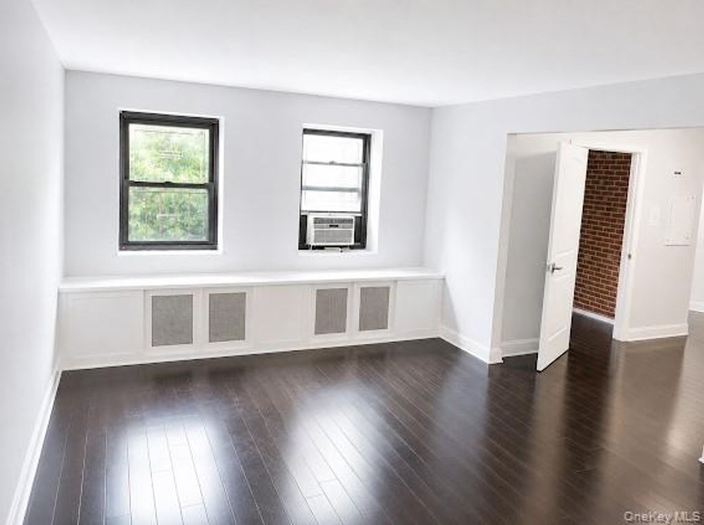 83-83 118th Street 6A, Kew Gardens, NY 11415