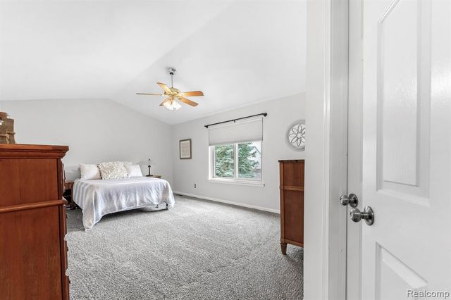 24346 Brentwood Drive, Brownstown, MI 48183