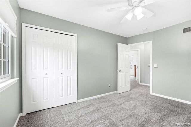 24346 Brentwood Drive, Brownstown, MI 48183