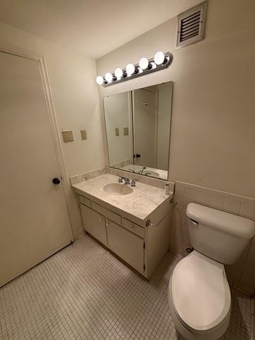 475 N Highland St Apt 4A, Memphis, TN 38122