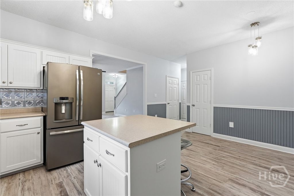 Image 12 of property listing at 330 Landing Way, Richmond Hill, GA 31324