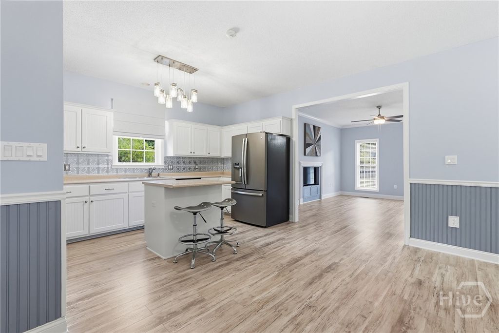 Image 16 of property listing at 330 Landing Way, Richmond Hill, GA 31324