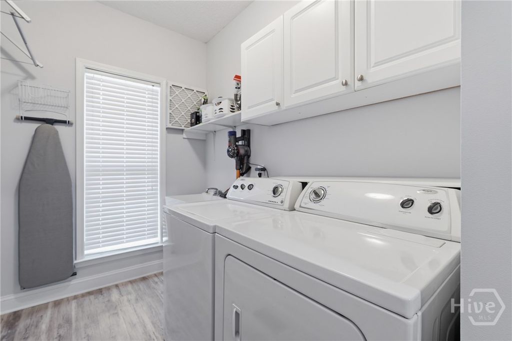 Image 23 of property listing at 330 Landing Way, Richmond Hill, GA 31324