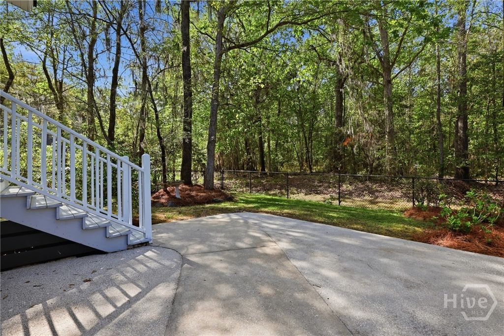 Image 30 of property listing at 330 Landing Way, Richmond Hill, GA 31324