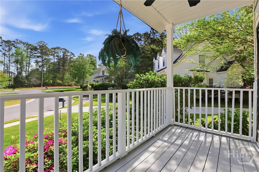 Image 5 of property listing at 330 Landing Way, Richmond Hill, GA 31324