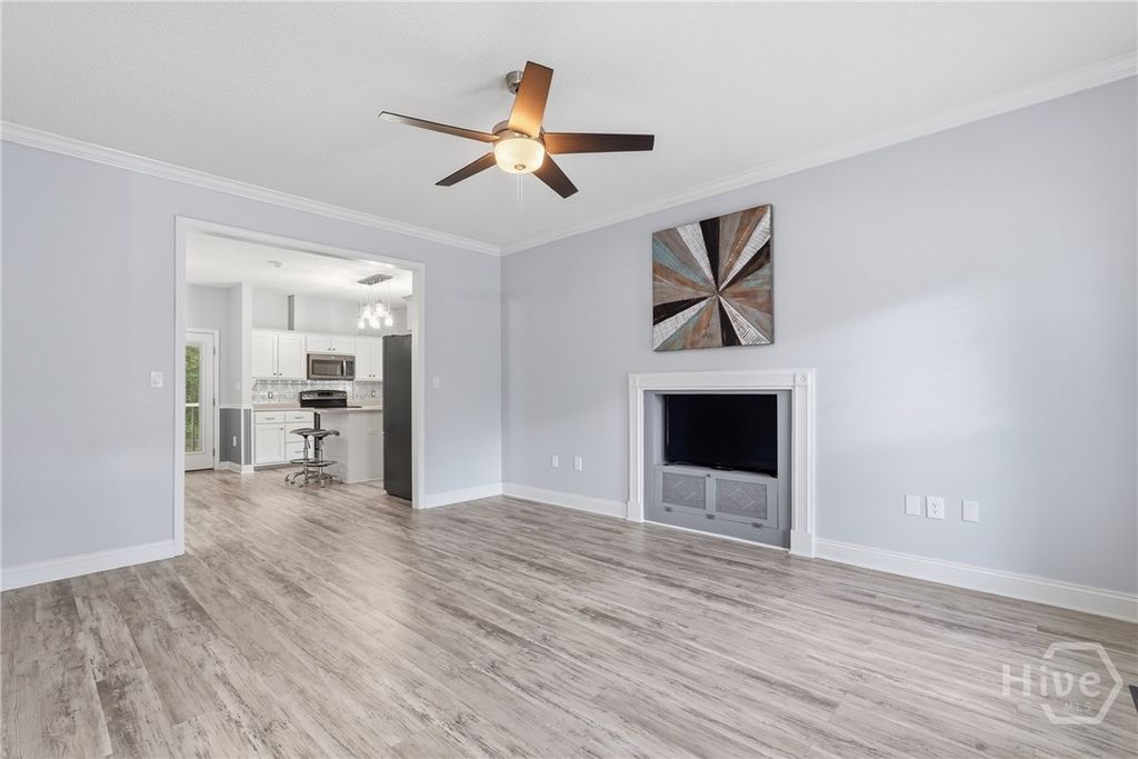 Image 7 of property listing at 330 Landing Way, Richmond Hill, GA 31324