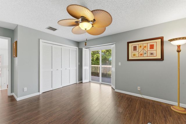 5370 SE Merion Way, Stuart, FL 34997
