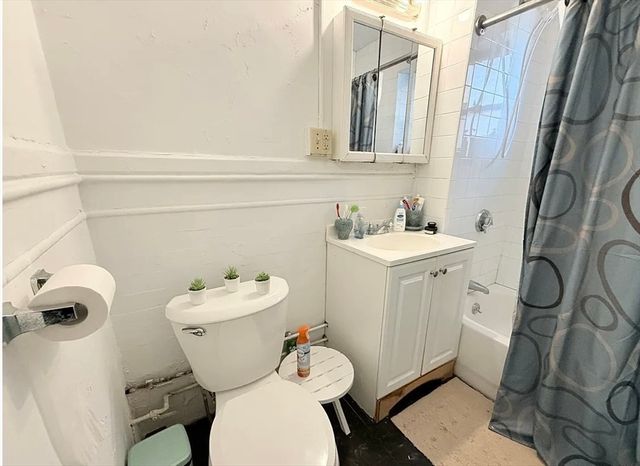 452 Park Drive 2, Boston, MA 02215