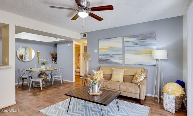 4101 W UNION HILLS Drive 2, Glendale, AZ 85308