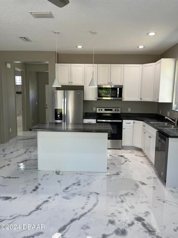 1061 Thunderbird Drive, Daytona Beach, FL 32117